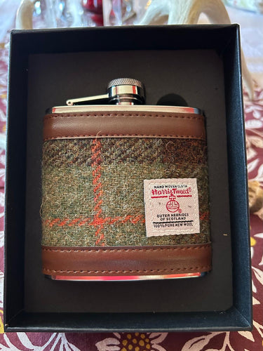 Flasks New Stainless Steel 6 oz Harris Tweed Tartan Cover