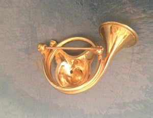 Brooch Vintage Fox Mask and French Horn Form 14kt and Rubies