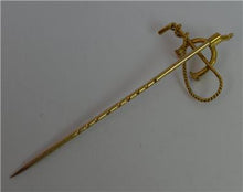 Pin Stick Pin 15 ct Victorian England in Hunt Whip and Spur Form