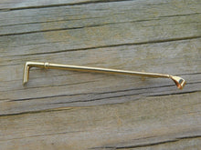 Stock Pin Defined Lines Vintage 14 kt Yellow Gold Hunt Whip Form